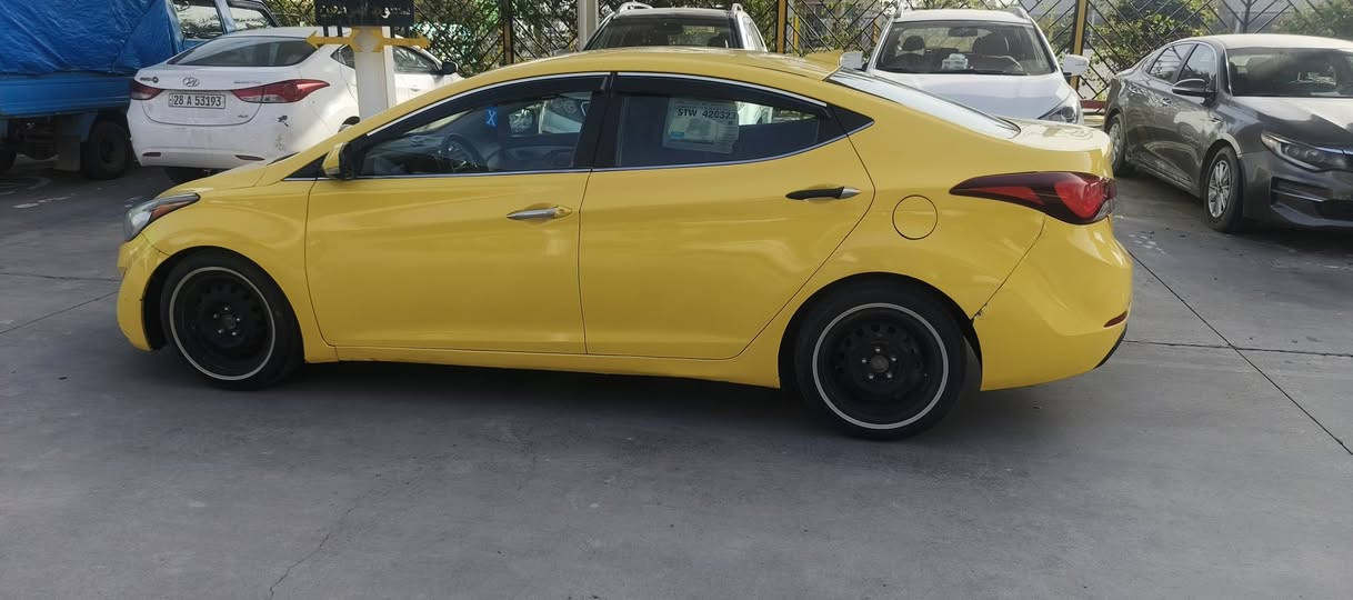 السلام عليكم
النترا 2015 بابل للبيع 
تكسي اصفر 
مواصفاتهة ..
كشنات جلد تدفئة بالكشنات امامي خلفي
تحكم ستيرن 4 جهات
اشاير بالمري الجانبية
نضام ايكو اقتصادي
يعني السيارة فول مواصفات من غير الفتحة والبصمة
تبريد ثلج من كلشي جاهز 
تخم تاير جديد قبل كم يوم اخذتة

السيارة جاهزة السعر المطلوب 112 ورقة وبيهة مجال مكاني بابل شارع 80
رقم الهاتف ***********
