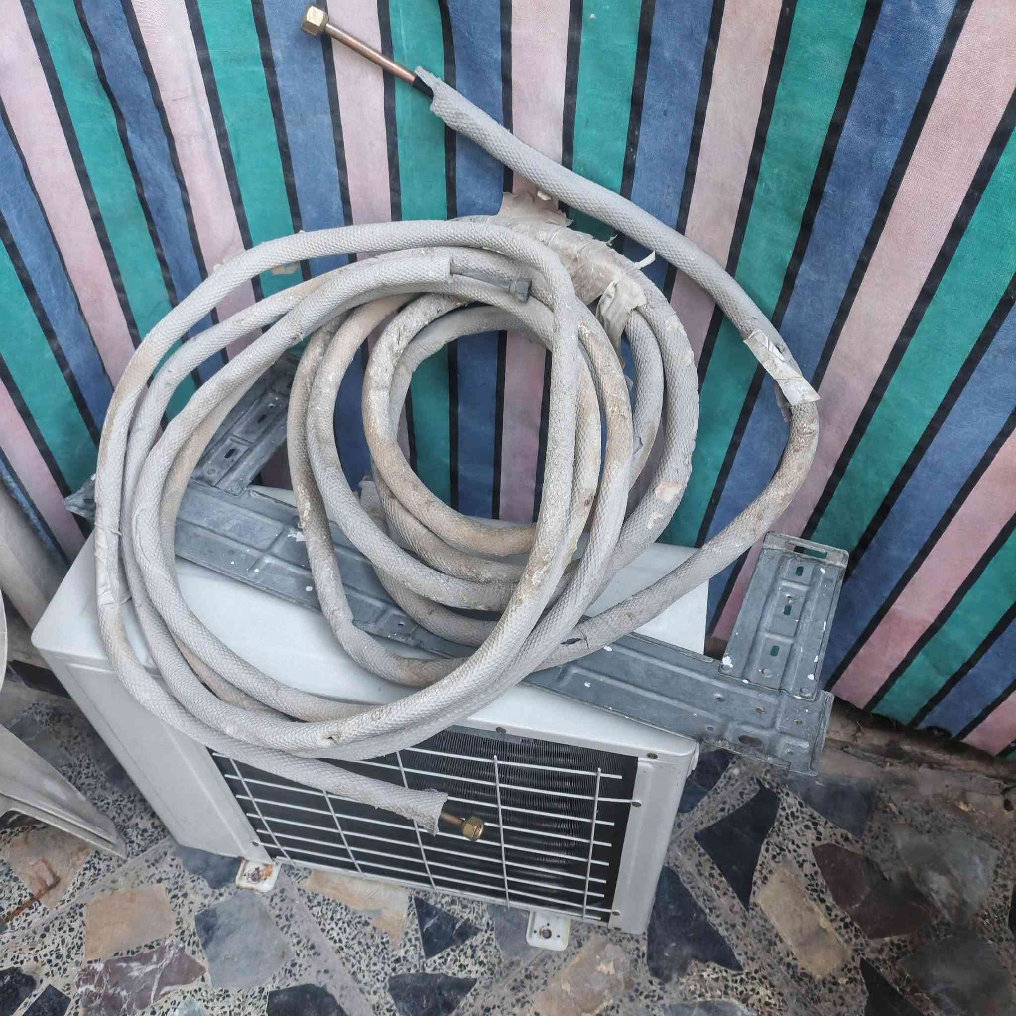 سبلت جنرال 1 طن 
السعر 175


**إذا كنت صاحب هذا الإعلان وتريد حذفه لأي سبب، رجاءا أرسل رسالة إلى الدعم الفني**