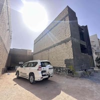 حي العباس • ١٠٠م • واجهة ٧٫٢٠م