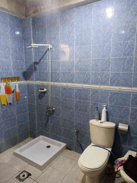 السلام عليكم شقه لبيع مساحه 100 متر مجمع الحمر طابق الاول الشقه مطلوبه 8 ملايين ويتم خصم مبلغ من السعر القسط مالتها 49 الف بشهر مصفره كهرباء ماء 
السعر 80 مليون 
الاتصال على رقم 
***********
