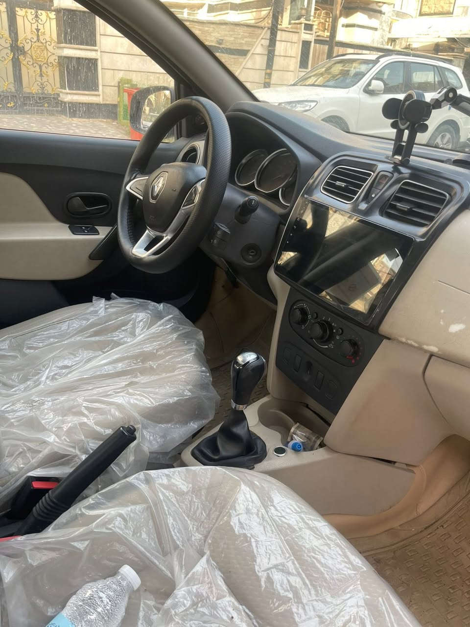 رينو موديل 2019  مكفولة كفالة عامة تبريد ثلج تايرات دوشمه جديدات رقمها بغداد ماشية 100 سعرها 95


**إذا كنت صاحب هذا الإعلان وتريد حذفه لأي سبب، رجاءا أرسل رسالة إلى الدعم الفني**