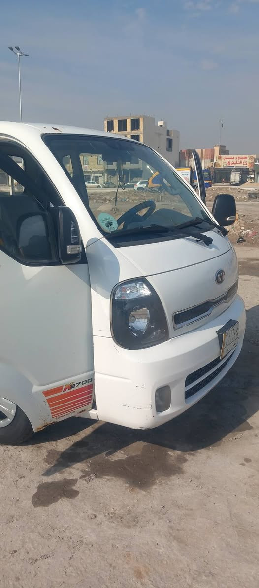 السلام عليكم كيا 2018رقم بصره سياره نضيفه كير وشاصي ومكينه بيهه خيط تبخيرالسعر 115وبيه مجال 
 مكاني البصره رقم تلفون ***********
***********
