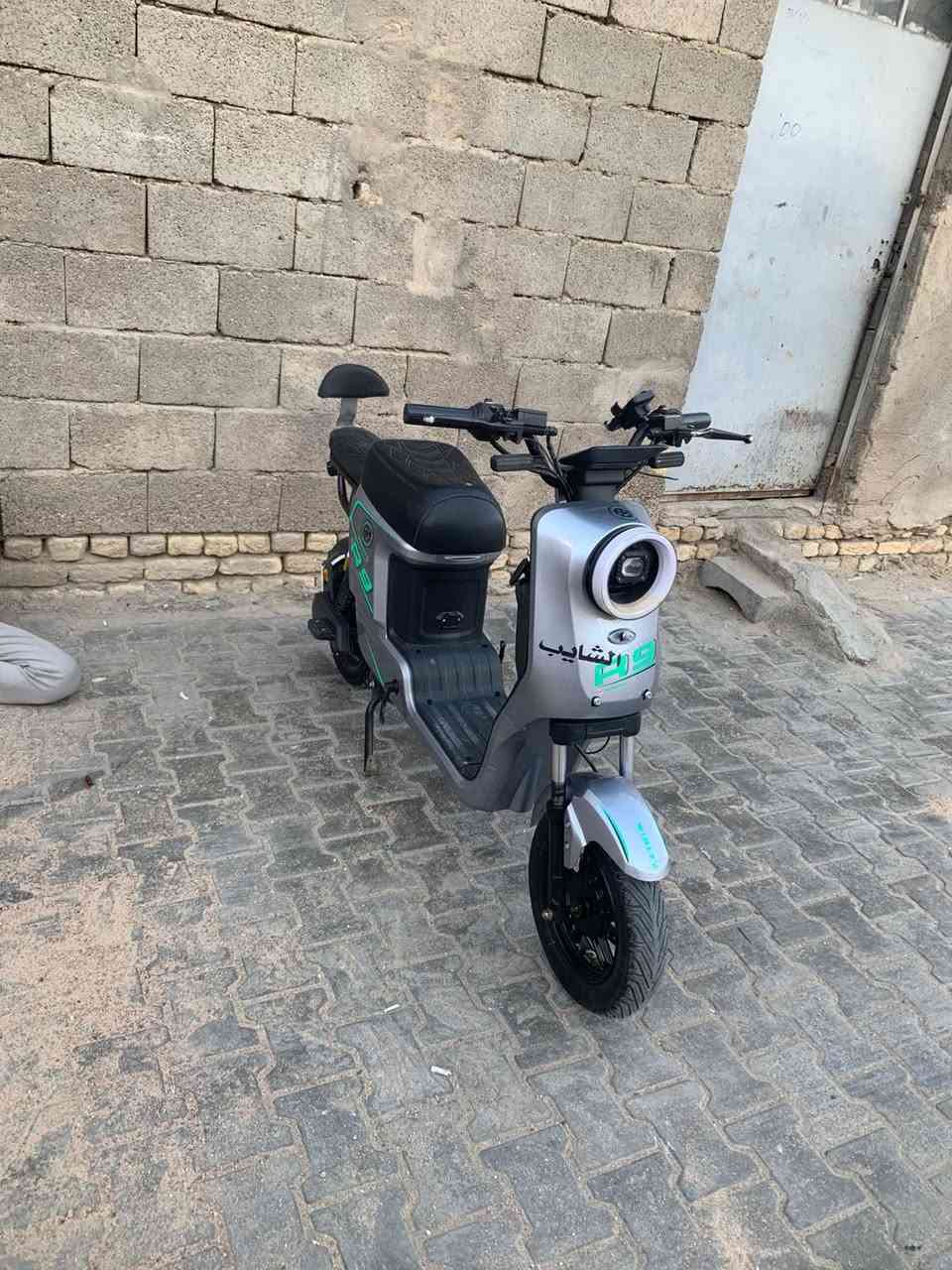 السلام عليكم دراجة شحن r9 للبيع كفاله عامه بطاريات 22 دراجة اخت الجديدة سعر 475 وبيها مجال عنواني بصرة تنومه
رقمي ***********
