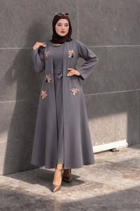 بنات • مقاسات ٣٨-٤٦ • ألوان نيلي/رصاصي/بيجي