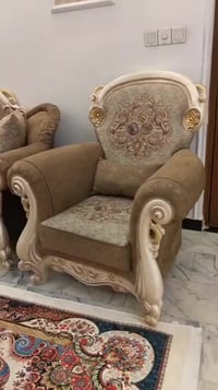 تخم زان مصري ملكي درجة أولى ١٠ مقاعد جديد بعده بجيس مع ميز وسطي مستعجل...