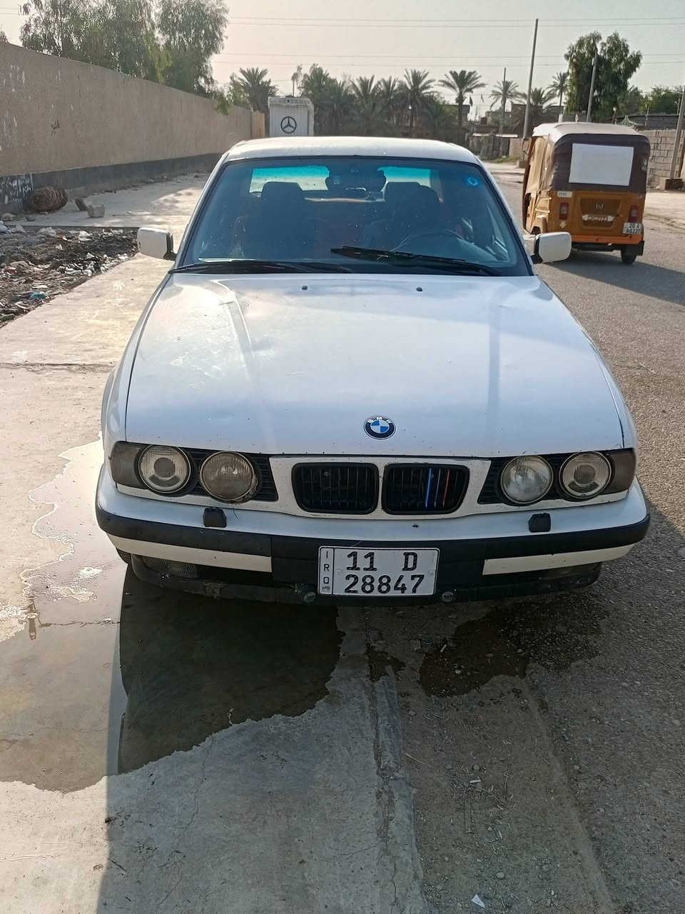 السلام عليكم بي ام دبليو 525 للبيع سياره اصله وفصل مقفوله كفاله عامه سياره جيرو مكينه مس سياره قطر الصبغ ما بيها رقم بغداد باسمي تحويل ثاني يوم داخلها على وضع الشركه سنويه جديده 28 تبريد شغال من السويتش تخم تاير جديد وحداديه سعر السياره 42 ورقه مكان سياره ديالى خان بني سعد رقم الهاتف ***********
