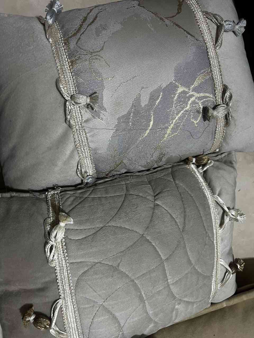 كوشات تصفيه مخازن كاملات الاوجه والي بداخلها اكو تك واكو زوج 
موجود مفرد وجمله 
@إشارة
سعر الزوج ٥ الاف


**إذا كنت صاحب هذا الإعلان وتريد حذفه لأي سبب، رجاءا أرسل رسالة إلى الدعم الفني**