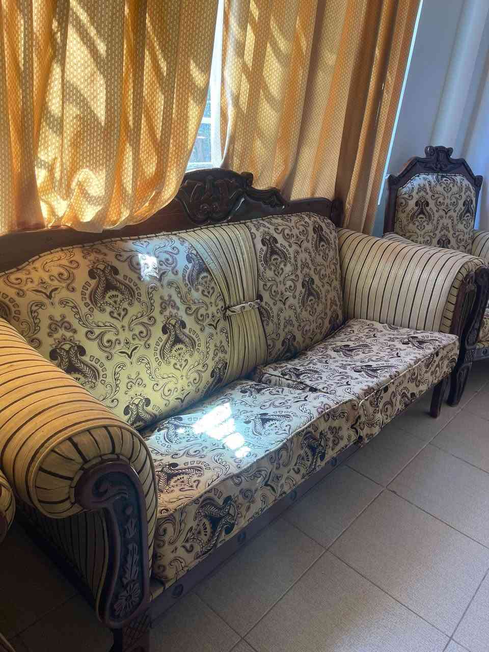 تخم ملكي نضيف ومرتب سعره 125 وبي مجال للشراي


**إذا كنت صاحب هذا الإعلان وتريد حذفه لأي سبب، رجاءا أرسل رسالة إلى الدعم الفني**