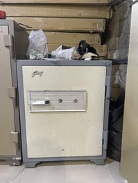 قاصة • نظيفه • ٧٠×٦٠