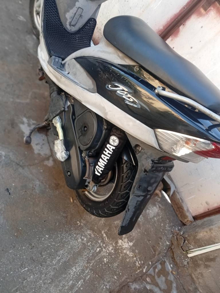 سلام عليكم دراجه حاويه ومكفوله كفاله عامه ماصار الهه هواي من نازله من رنبه دراجه اكفلهه الك من كلشي ونطيك بيهه ضمان شهر اي شي بيهه ترجع بكان بصره خور زبير سعر مليون وبيهه مجال بصيط 7738124562 0 البصرة, العراق
