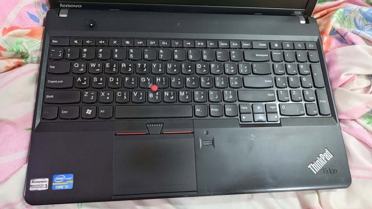 :

💻 لابتوب عملي وشاق Lenovo ThinkPad E530 للبيع

الجهاز معروف بقوة تحمله ومناسب جداً للدراسة، التصفح، البحوث، البرمجة، والمهام اليومية.

المعالج: Intel Core i5 (الجيل الثالث)

الذاكرة (الرام): 8 جيجابايت (سريع جداً في فتح التنقل بين البرامج)

الهارد: 500 جيجابايت HDD (مساحة كبيرة للخزن)

الشاشة والبطارية: بحالة ممتازة والشاحن الأصلي متوفر.

النظافة: الجهاز نظيف وشغال 100% بدون أي عيوب أو مشاكل.

💰 السعر: 125 ألف دينار عراقي (وقابل للتفاوض البسيط للشراي ).

📍 الموقع: [بغداد الشعله]

📞 للتواصل: [*********** متواجد علئ واتساب ]
