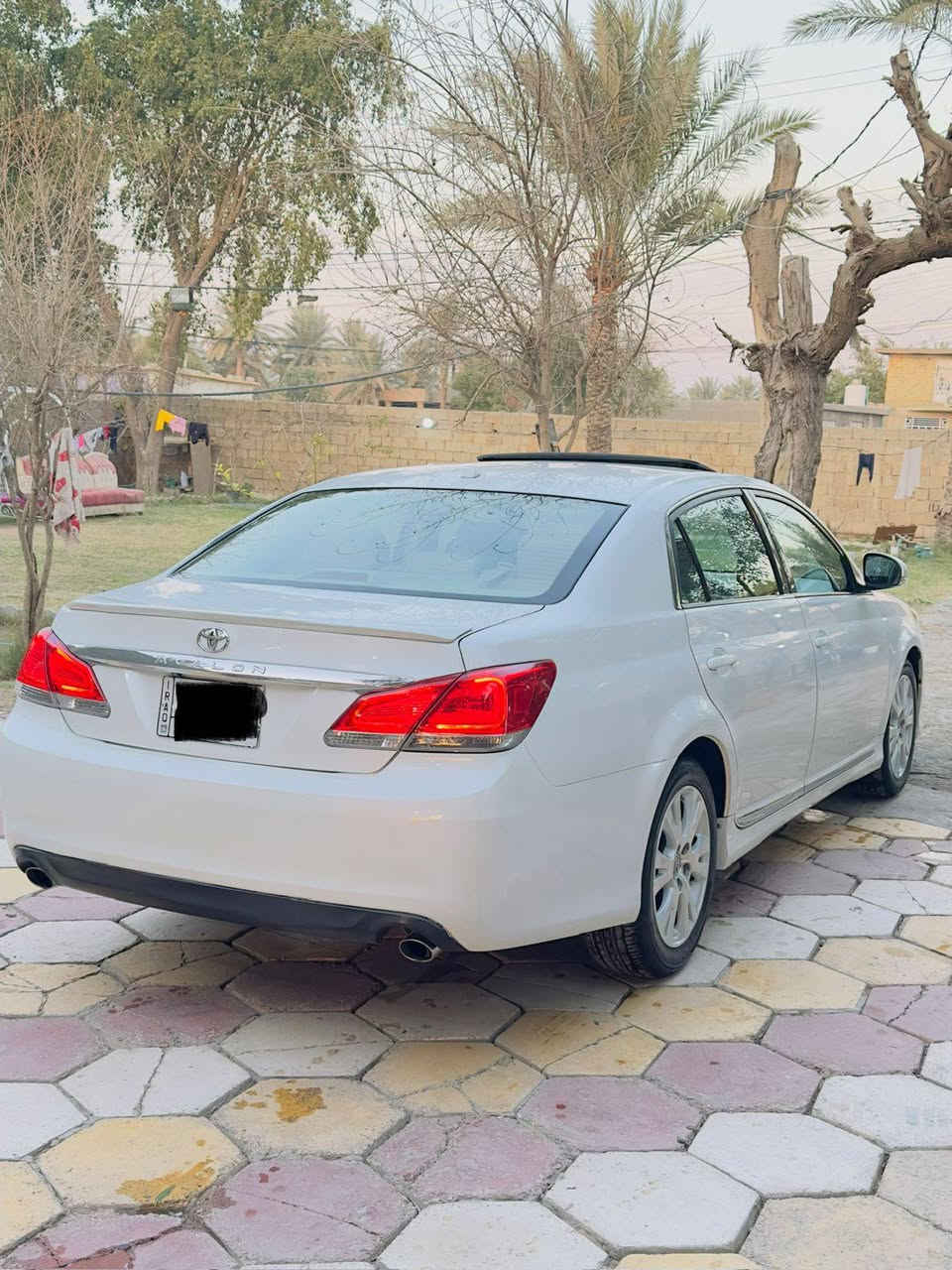 .
اڤلون مديل 2012.   .
 ماشيه 165 

وارد امريكا كليين تايتل بدون تبديل أو صبغ ليبل واحد 

فول مواصفات عدا البصمة 
 
محرك 6 سلندر كير ومحرك مكفول تبريد ثلج تدفئة شغال
تخم تاير جديد باتري جديد 
داخل ملكي صاج كلش نظيفه السياره مامتعوبه 

عنواني بغداد ***********
