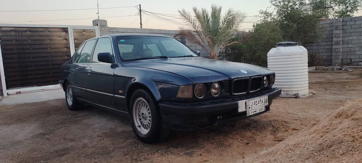 Bmw e32 730i 1992 v8
رقم انبار مشروع وطني بأسمي مكينه 30 ثمانيه سلندر حاويه اوتماتيك تبريد شغال دوشمة الغرفه جديده حداديه الخلفيه و زوج تاير اكسل جدد راديتر و مروحه كهربائية و لف حماوه جديد. 
الگير گايم ⚠️
السعر 33
*********** بابل المحاويل

