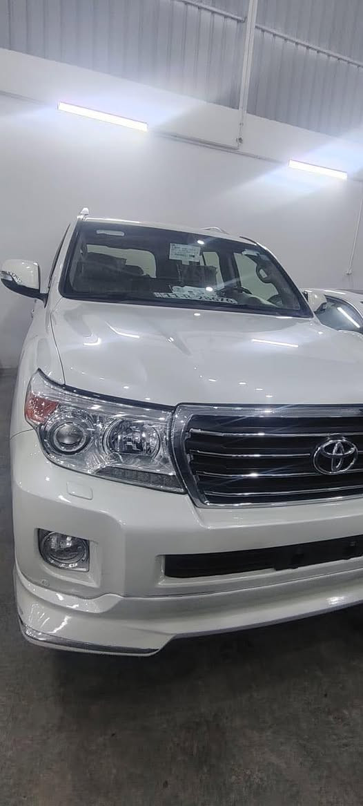 الهم صلي على محمد وآل محمد  سياره لاند كروز موديل 2013 مكفوله كفاله عامه ماشيه 140 محرك 8 سلندر  رقم بغداد جديد السعر 375 ورقه وبيهة مجال للشرايه لمعرفه باقي تفاصيل الاتصال على الرقم الاتي *********** العنوان ميسان
