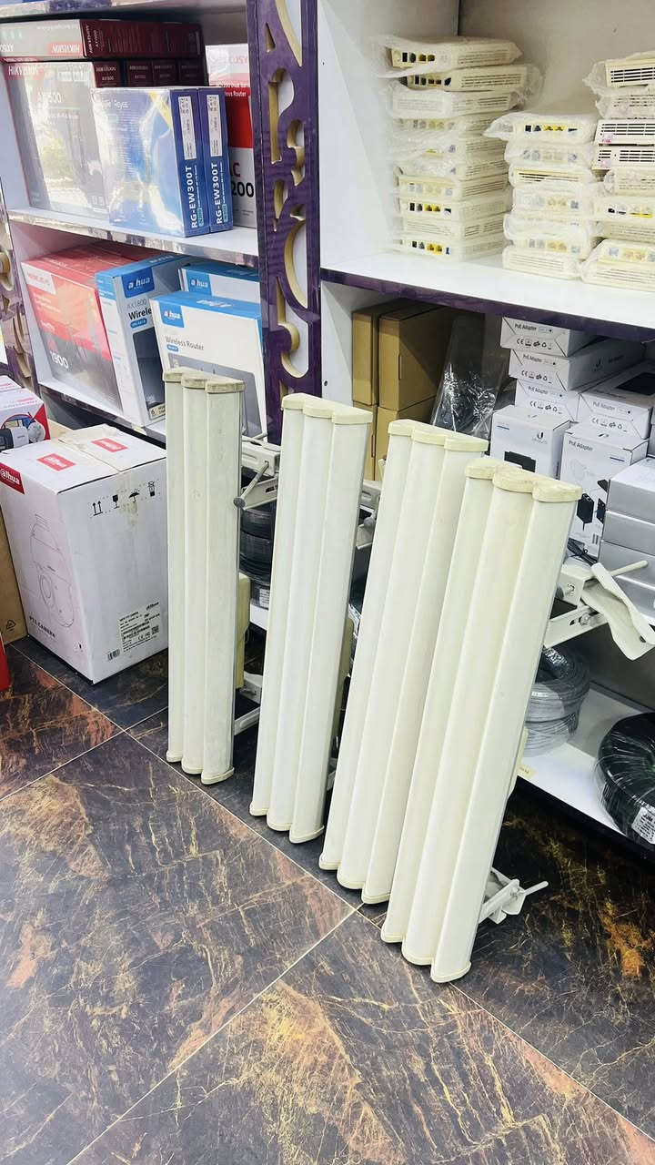 متوفر مستخدم
سكتر ubnt 120
912 نظيف 

الضمان / ٣ ايام من تاريخ الشراء 
يمكنك استبدال الطلب او ارجاعه حسب رغبتك 
🚗 التوصيل / كل محافظات العراق
🛒 الحجز / واتساب *********** 

العنوان/ حلة شارع اربعين مجاور لحوم ابو ضي/مقابل فاملي سنتر
