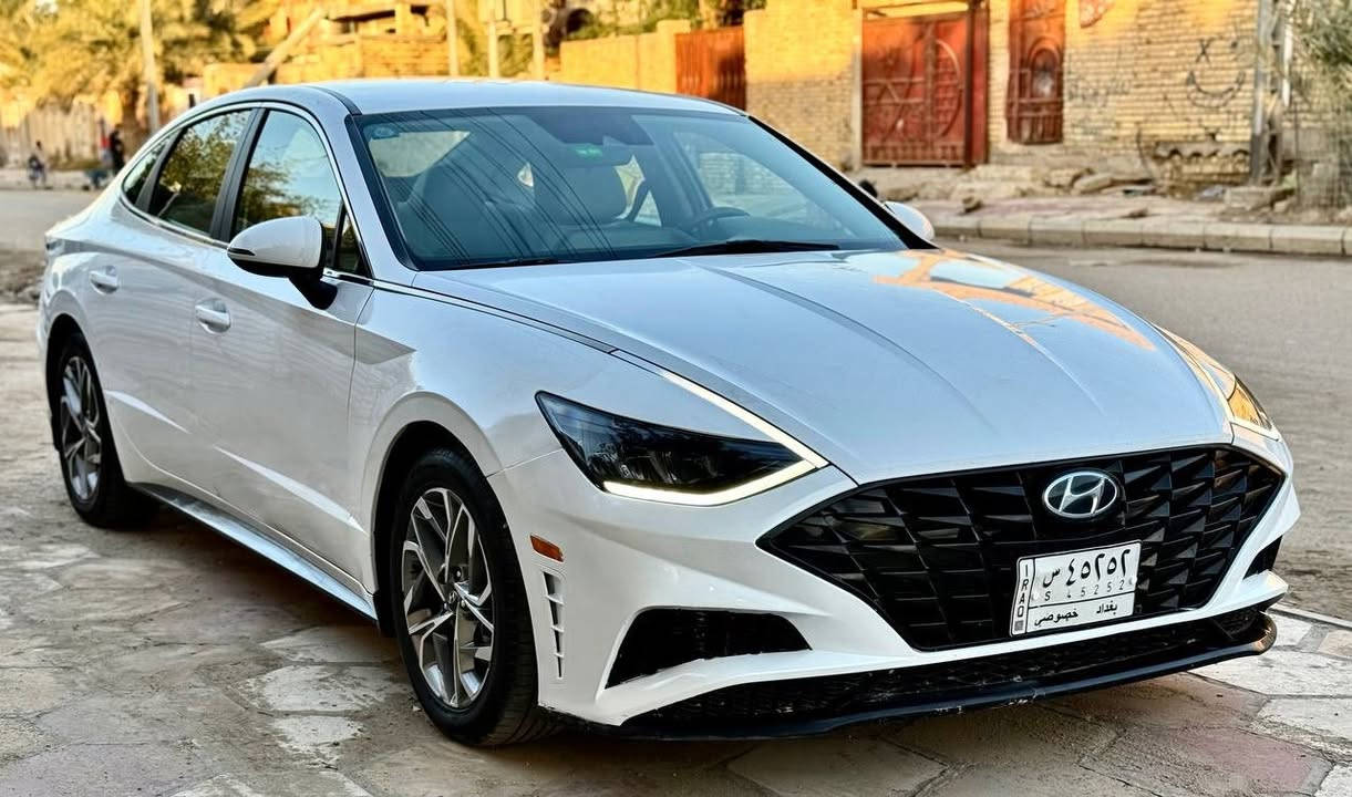 السلام عليكم
هونداي سوناتا SEL موديل 2021 وارد امريكي حادثها مثل ما موضح بالصور جاملغ وباب مصلحات ومصبوغات بدون تبديل الباقي كله كفاله رقم بغداد معوقين المعوق بعده شاب وينطي وكاله عامه
المواصفات 
مكينه 4 سلندر 2500 
شاشة كبيرة 
كامرا دواره
رادار امامي
رادارات جانبية وخلفيه 
حساسات خلفية 
كشن السايق تحكم كهربائي 
شاحن لاسلكي
4 وضعيات قيادة
سايد بريك دكمة
تبريد بيانو قطعتين 
تحديد مسار 
قيادة ذاتيه
تحكمات ستيرن
السياره جديده ماشيه 57 الف ميل
السعر 155 
***********
