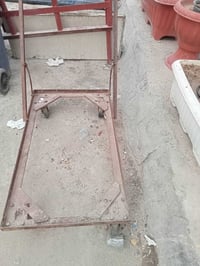 بيع عرباء حديد سعر ٢٠ الف + طبله سعر ١٠ الف مكان بغداد هاتف ٠٧٧١٤٧٨٢٨٧...