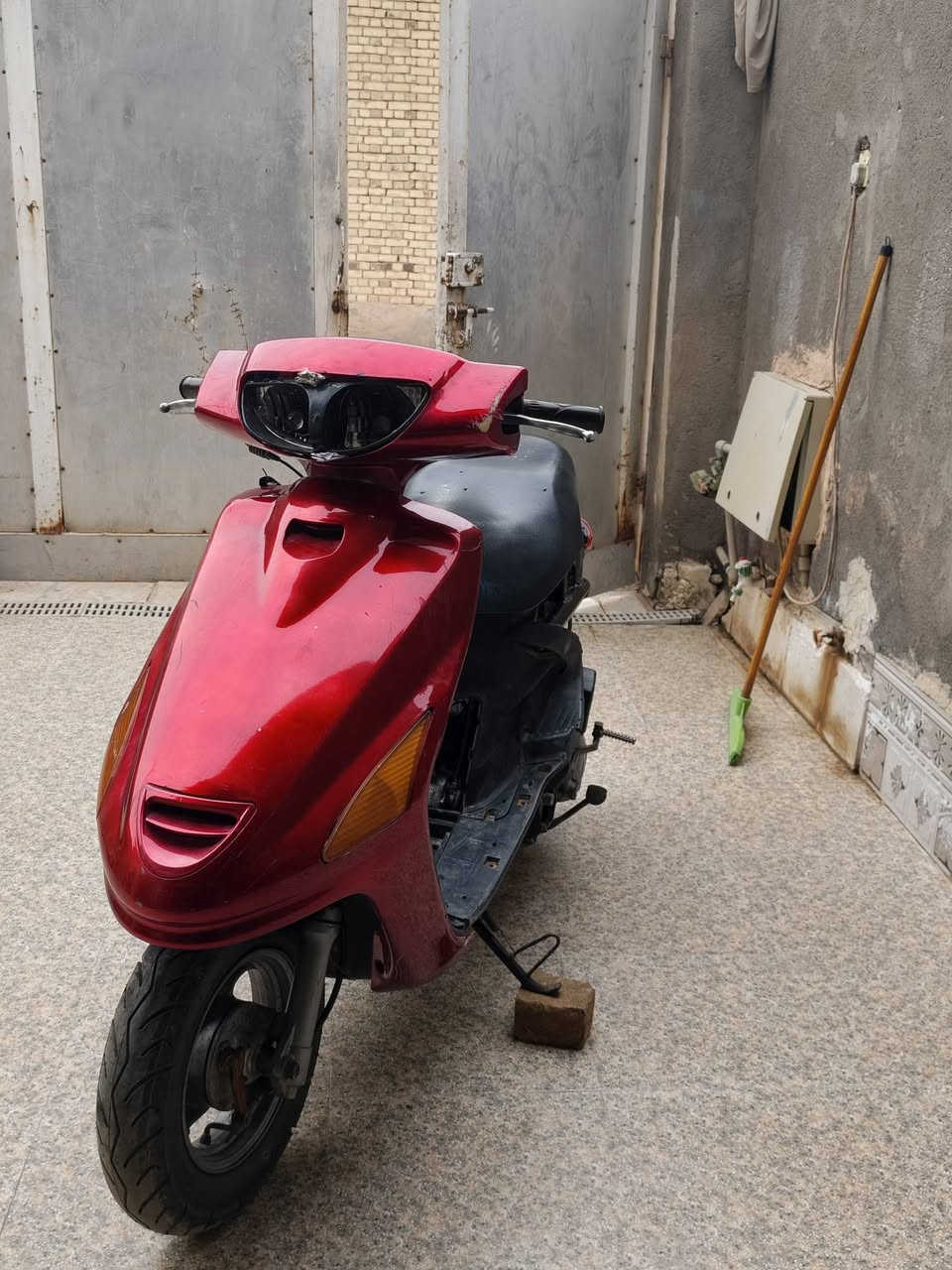 سلام عليكم دراجه فراشه مضيفه
صانصهFM
زوج تغيرات جدد
لايتات زنون 
سعر 200 بيه مجال 
رقم متوفر واتساب ***********
