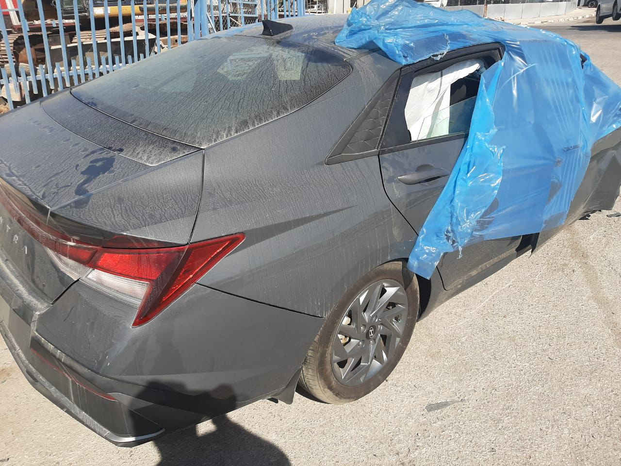 سلام عليكم النتره موديل 2024 تحكم استيرن شاشه جبيره رادار  مكينه 2000 بصمه تشغيل عن بعد سياره جاهزه نص فول مواصفات النتره المعروفه السعر 129العنوان بغداد الامين الثانيه الهاتف *********** السياره باسمي تحويل ثاني يوم
