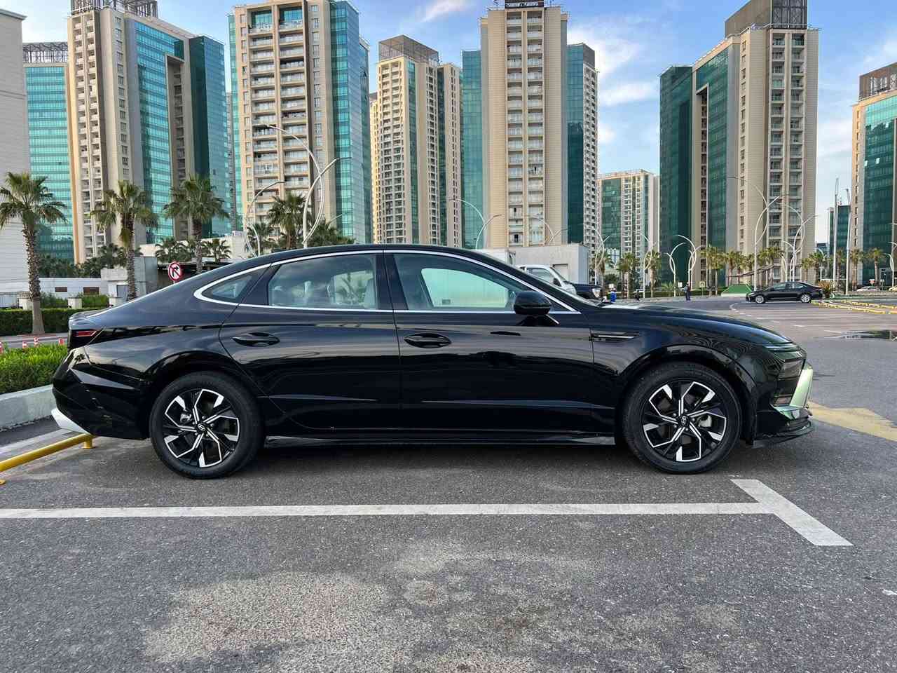 سوناتا 2024 — وارد أمريكي 
 محرك 2.5  / كير 8 نمر  ✈️
ماشيه : 41 الف 
حادث / جداً بسيط فقط ربع بونيد 🔻بدون دواخل ✅
ايرباكات سليمة شركة ✅

المواصفات SEL 
• تشغيل بصمة
• بريك بصمة
• تشغيل عن بُعد
• دخول وتشغيل بصمة
• نظام النقطة العمياء
• رادار أمامي وخلفي
• شاشة كبيرة تدعم Apple CarPlay
• كرسي السائق كهربائي
• تدفئة للمقاعد الأمامية
• منافذ شحن خلفية
•داخل لونين

السعر : 177  $ بدون رقم ( تترقم شمالي )
رقم الهاتف :- واتساب ( *********** )
العنوان / اربيل شارع 100 ( معرض اربيل كارس )
صور الحادث ورقم الشاصي موجود 👇
