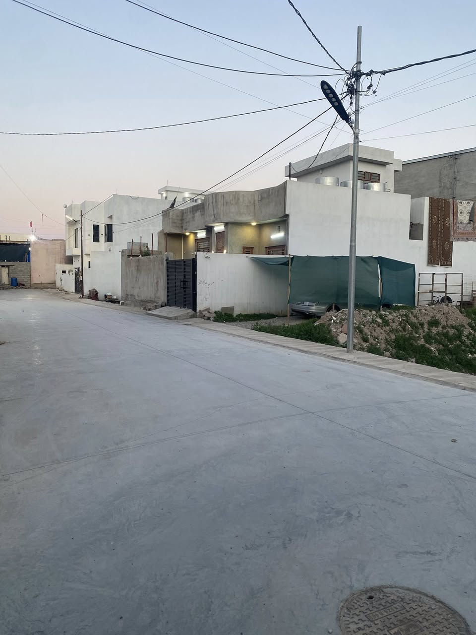 الوطن للعقارات 
   اعلان رقم 43
بيت زراعي جديد ويوجد فيها سرداب كبير 
 
🔴مساحة 230 متر  

الموقع مميز حي حسن المجتبى 
 
#عقارات_الوطن 

للمزيد من تفاصيل يمكنكم اتصال على الرقم فقط اتصال رجاءً 

☎️ ***********

#عقارات_الوطن
