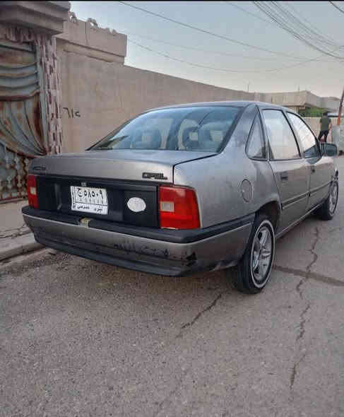 فكترة
محرك 1800
مشروع وطني بسمي اني الشرعي شرط التحويل
سنوية عضم 2029
موديل 1992
كابون بيها
على وضع البلاد 
بدون ضرر بدون صبغ فقط جراد بوند وجاملغ خلفي 
السعر 43قفل عنوان ناحية زمار 
رقم الهاتف/***********
