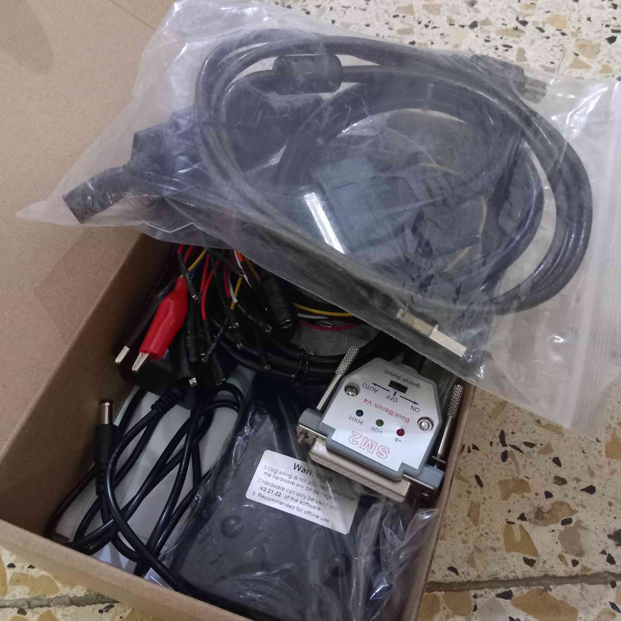 مبرمجة sm2pro  للبيع ما مستعملة ولا مفتوحة من النايلون اخذتها حتى اشتغل بيها و عزلت و ما  شتغلت بيها  اخذتها قبل   10 ايام  175 الف ابيعها  شي بنور الله  حتى وصلة بيها تشكل بمنفذ OBD وكيبل USB معاها فلاش و ثلاثة اقراص  للتواصل واتس ***********
