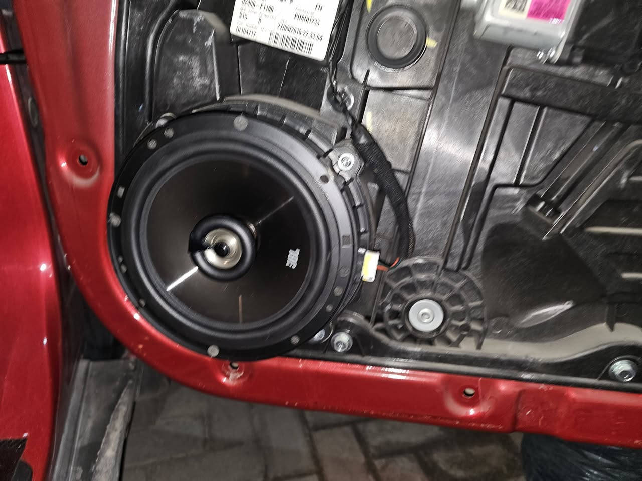 تم العمل على كيا سبورتج 🚘تم تبديل سماعات🔊 من عادي إلى احترافي🧨
من شركة JBL ستيج 2 الغنيه🌏 عن التعريف والنتيجه ابهرت الزبون المحترم🤩
يوجد شد جميع السستمات والسماعات والشاشات والمسجلات لجميع انواع السيارات 🚘🚕🚙مع الضمان💯
يوجد توصيل جميع محافظات العراق التوصيل مجاني🚛
مكاني بغداد *********** حسين ☎️📬
