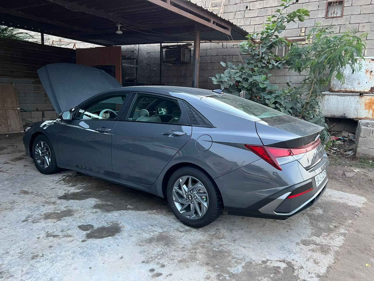 السلام عليك النترا موديل 2024 وارد امريكي مكينه 2000 دوش مواصفات فول فقط فتحه بالتنته مابيها ومواصفات الأمريكي معروفه ضربتها فقط البنيد السعر 172 وبيها مجال وسياره بأسمي تحويل ثاني يوم  الاستفسار اتصال ع رقم ***********
