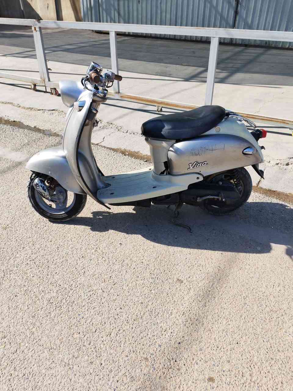 يالله سلام عليكم
للبيع كلاسك فحل قفل اكسن 
مكينه بلاديه وناعمه وكله شغال سلف هندر  لايت اشاير تايرات جدد بريكات شغاله دراجه كله عله بلاد فقط باتري تعبان  سعره 250 مكاني لزعفرانيه


**إذا كنت صاحب هذا الإعلان وتريد حذفه لأي سبب، رجاءا أرسل رسالة إلى الدعم الفني**