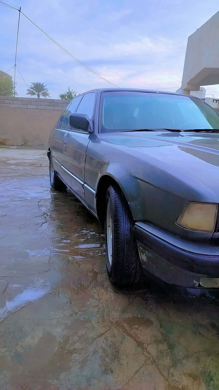 بي ام 735
محرك فل 
كير أوتو 
كير محرك شرط 
صدر تايرات شرط 
كهربائيات كلهة شغاله 
السيارة جاهزة 
سعر 37 وبيها مجال شي قليل 
رقم صلاح الدين تريد تحويل تريد وكاله 
مكاني صلاح الدين الزويه هـ ***********
