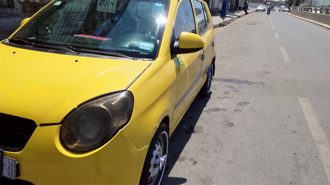البيع كيا بيكانتو غرامات صفر هيئه صفر سياره جديده باسمي سنويه جديده رقم جديد تبريد غاز شرط سياره سقف واقع عليها بلوك اثر تحرير سياره حلوه نظيفه بس عوزها تخم رجاء مو شرط لا يكسر بحلال العالم السعر 43 قفل رقم الهاتف ***********
