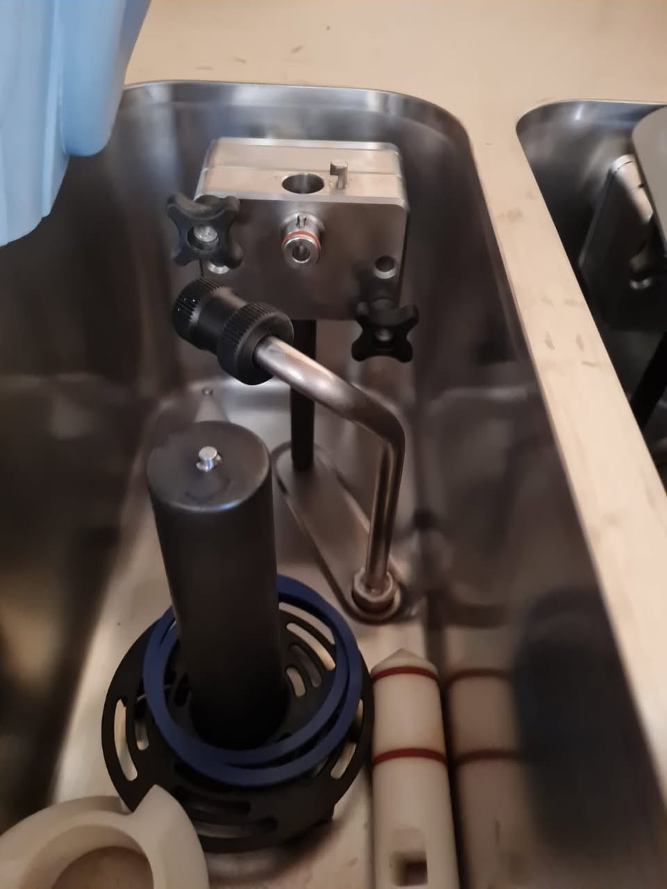 مكينة Gelmatic الايطالية
مكينة سوفت ايطالية المنشأ
نظام تبريد ماء 
400V
موديل 2013
الحالة ممتازة ونظيفة مثل ما موضحة بالصور 
للاستفسار واتساب ***********
