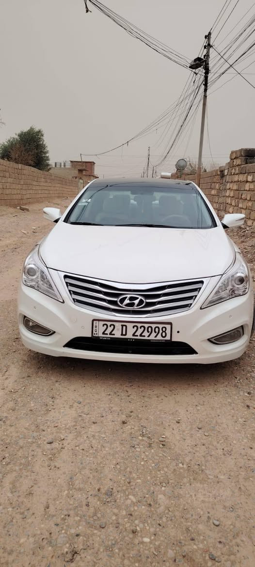 توكلنا على الله
ازيره موديل 2014
سياره فول مواصفات واحد على واحد كله بشرط بدون ظرر رقم جديد هزه جديده فقد بيها بارد بجملغ الخلفيي شي قليل جداً 
سعر137بيها مجال الشراي اتصل ودلل***********
