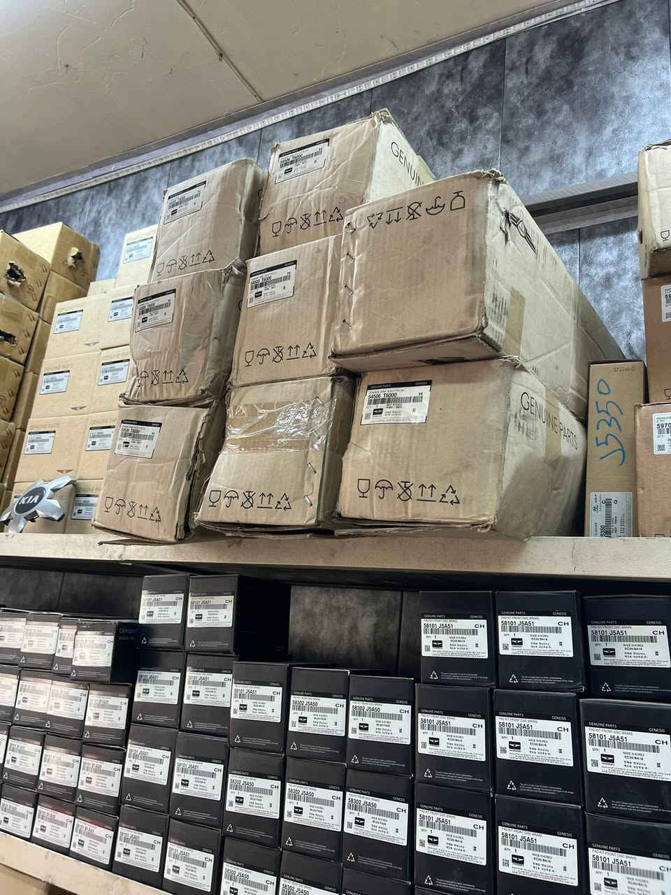 ومن الله توفيق مستعمرين معكم محلات طارق الساعدي صيانه محرك وصدر  ويتوفر قطع غيار جننسسس وكيا ستنكر ***********
