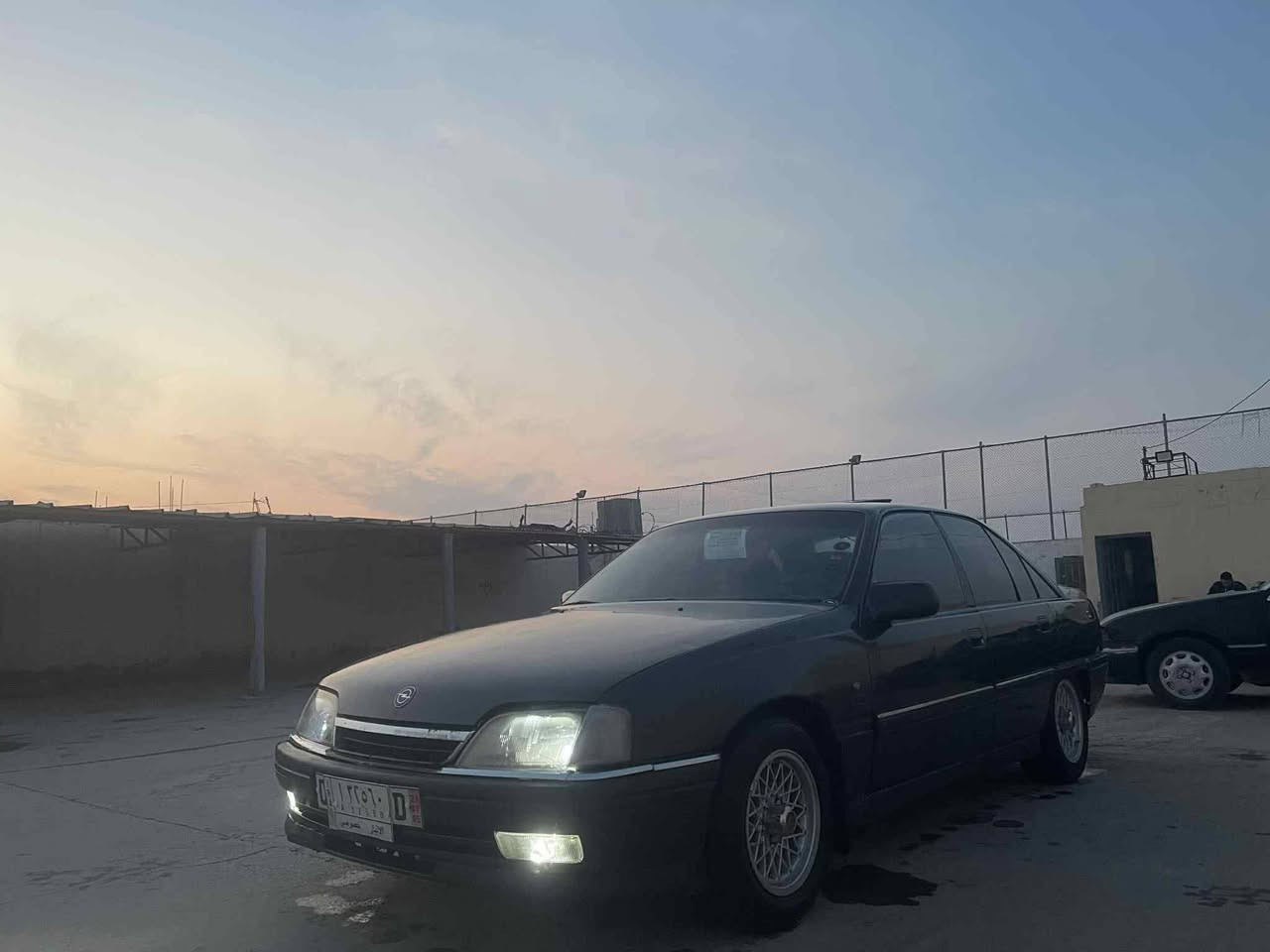 سلام عليكم
للبيع اوبل اوميكه محرك وكير فول 
صدرها كهربائيات كلها زينه 
فول كير عادي جام وتنته كهرباء 
مصبوغة عام اثر جراد 
ويلكب تخم تاير جديد 
موديلها ١٩٩٣ سنويه ساقطه 
سعرها ٣٥ وبيها مجال 
للاستفسار ***********
