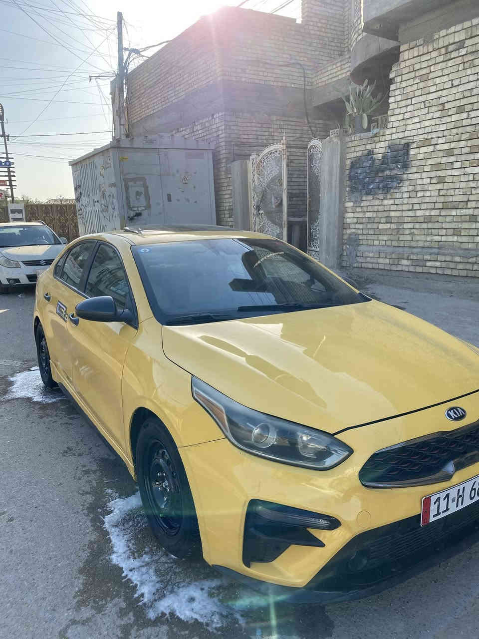 السلام عليكم فورتي 2020 
مبدل فقط جاملق الامامي 
مكينه 2000 دوش سياره 
فول موصفات كير ايتي 
وسياره حلوه 
بكان بغداد الكماليه 
السعر : 128 
وبيها مجال 
***********
وحادث بل عراق عندي جاملق يسرا شوي انضرب يعني ما وصل لا باب ولا دعاميه
