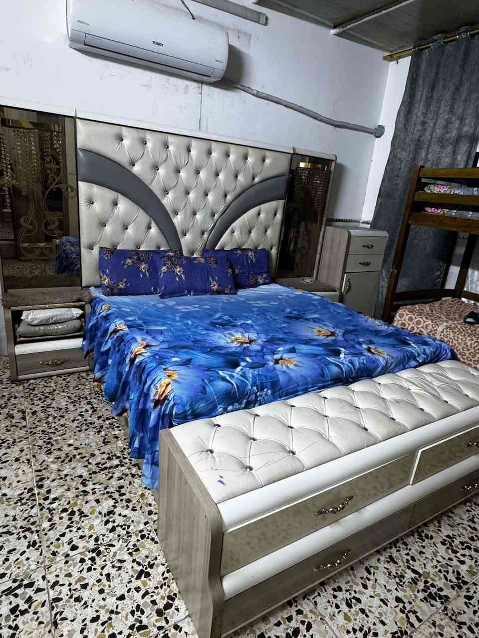 غرفة تركية 8 قطع، غرفة فخمة ب750الف بي مجال قليل 
بغداد الامين


**إذا كنت صاحب هذا الإعلان وتريد حذفه لأي سبب، رجاءا أرسل رسالة إلى الدعم الفني**