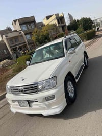 الندكروز 2006 مصبوغه عام الجماليه السعر 140 وبيه مجال بغداد البياع 077...