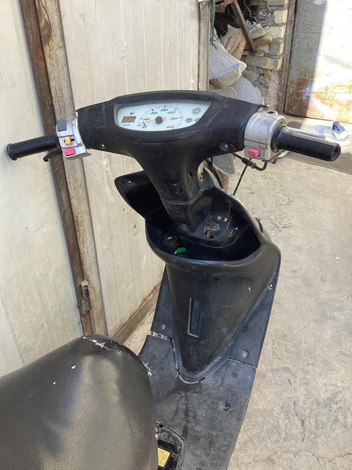 سلام عليكم للبيع يامها عصفوريه سلف وهندر كابريتر جديد شوته جديد دبل خلفي رياضي سعر 100 قفل قفل قفل مكاني البياع تقاطع درويش *********** +باتري جديد شاصي مكفول من الحيم
