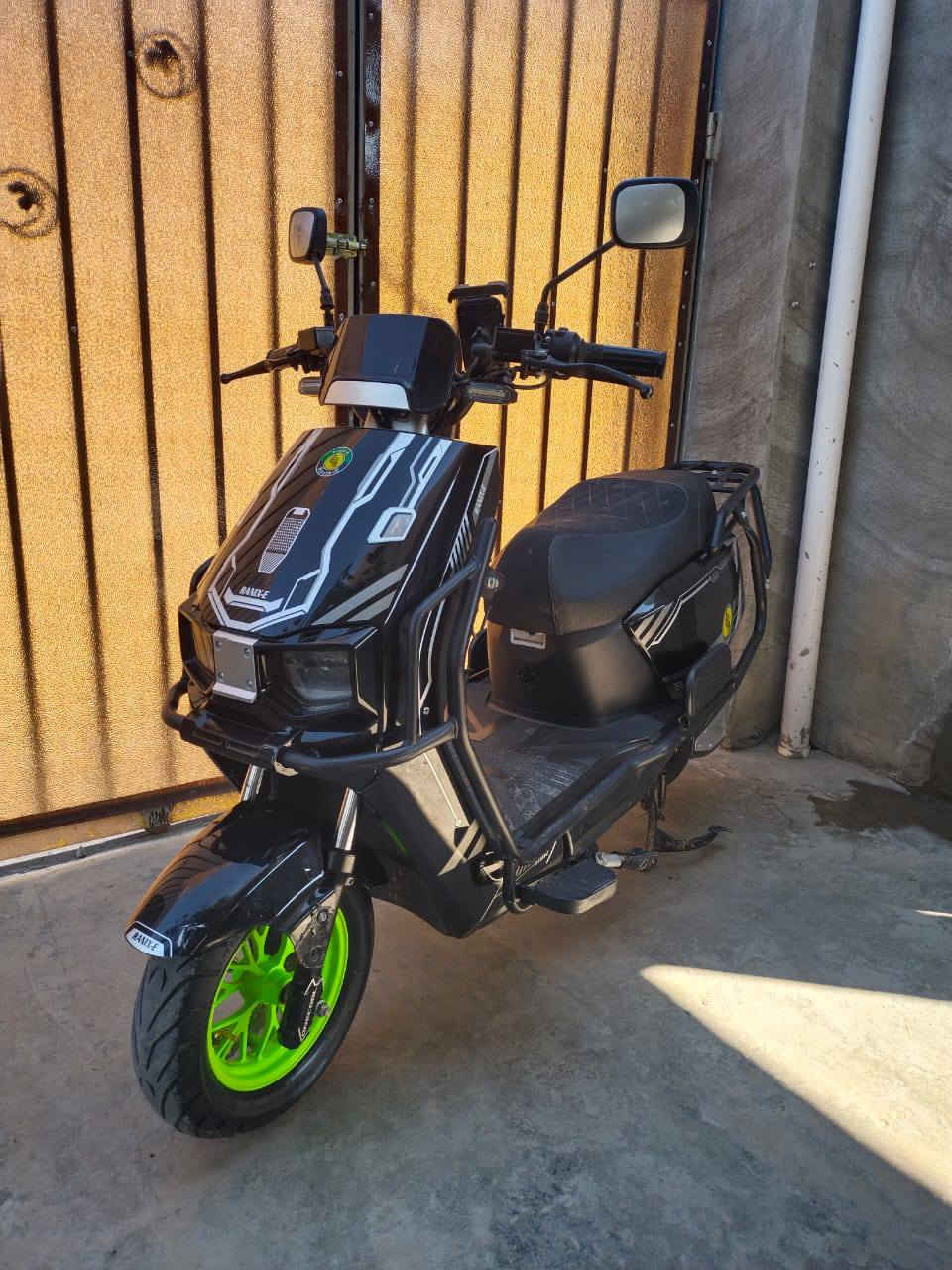 سلام عليكم موطور شحن للبيع موديل 2025بطاريات عل فحص مكان فلوجه شهداء استفسار رقم  الهاتف ***********   ***********
