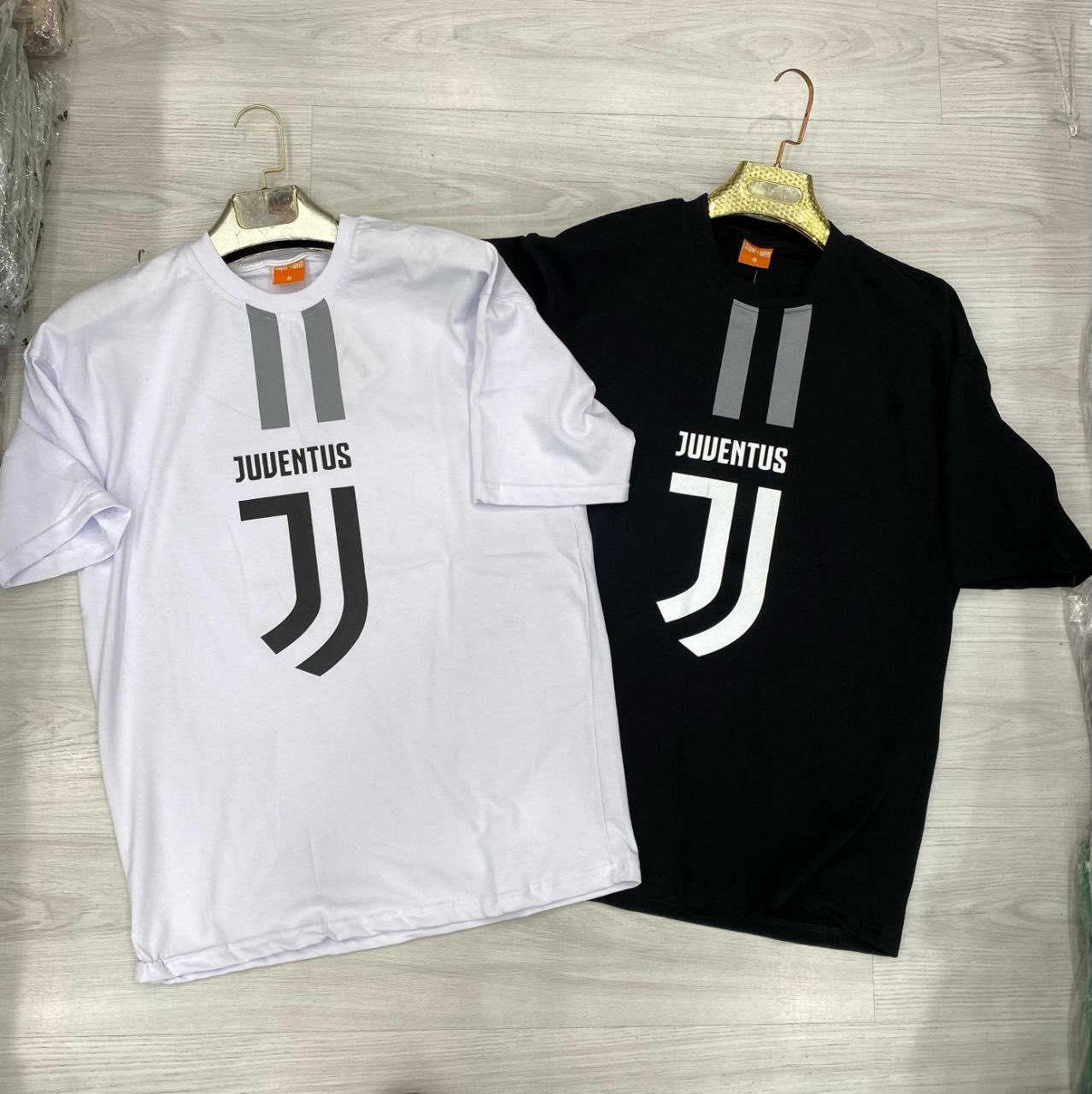 تيشيرت اندية 
و ماركات
شد 8 لونين ابيض واسود 
قالب هاف 
خامة قطن 
تركي
الشد 8قطع ب//50


**إذا كنت صاحب هذا الإعلان وتريد حذفه لأي سبب، رجاءا أرسل رسالة إلى الدعم الفني**