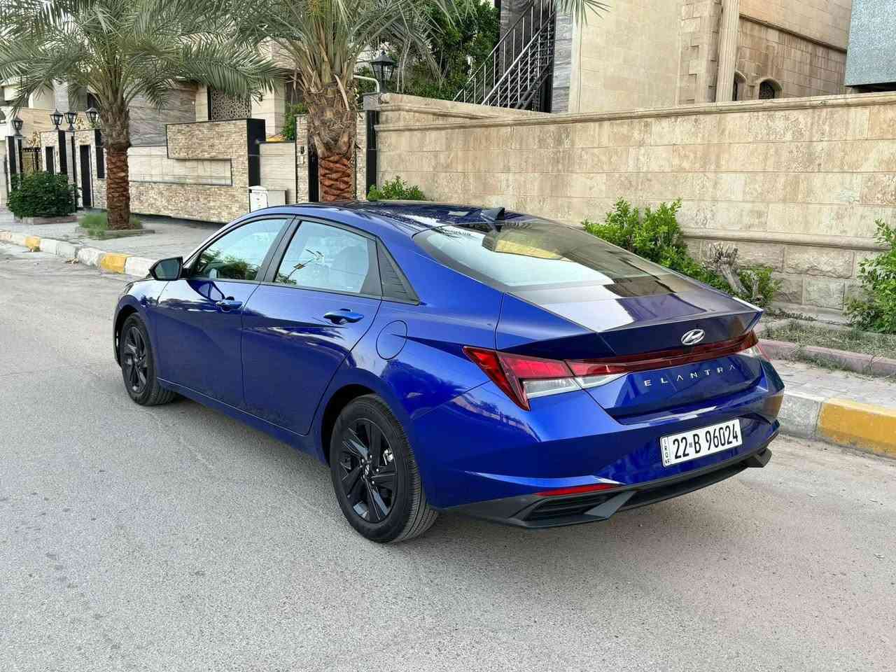 سلام عليكم من رخصة الادمن النترة 2023فول عدة الفتحة
٣انضمة قيادة رادار حساسات تحكم  مانع نزلاق تحديد مسار سياقة ذاتية سيارة كلش نضيفة ماشية 37كيلو  مكانها بغداد كرادة السعر***********///
