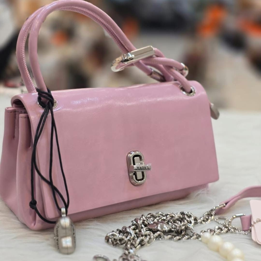 حقيبه راقيه جدا جلد عالي الجوده


**إذا كنت صاحب هذا الإعلان وتريد حذفه لأي سبب، رجاءا أرسل رسالة إلى الدعم الفني**