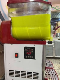 مكينه مال ازبري لبيع نضافه مثل ما واضحه بل صوره السعر 750 /عارضه مال م...