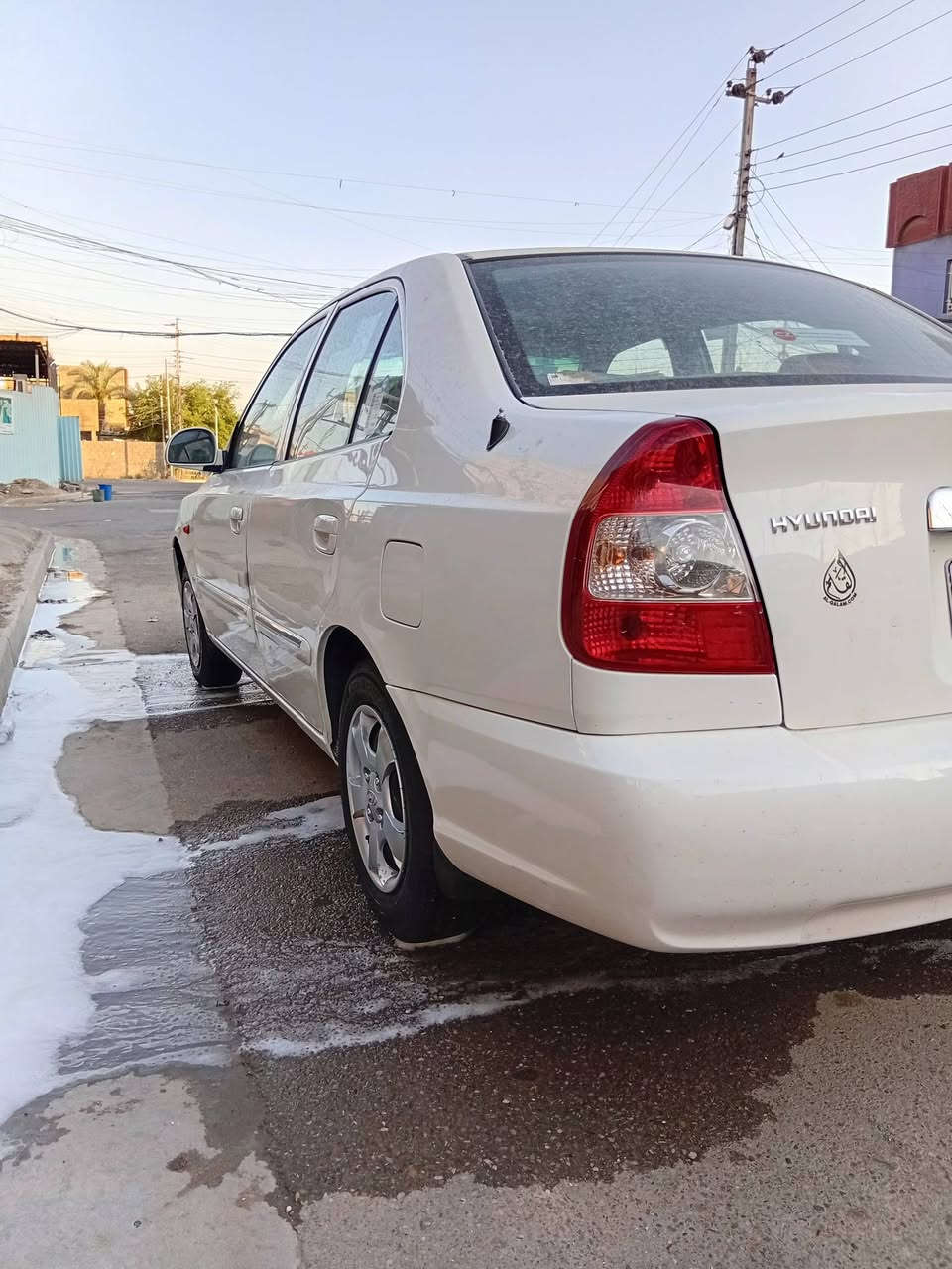 سلام عليكم فيرنا ٢٠١٥ للبيع سيارة مكفولة من ضربة وصبغ مكينة كير حداديه تخم تاير سيارة بسمي تحويل ثاني يوم السعر ٨٥ وبيهة مجال بسيط رقم الهاتف ***********
