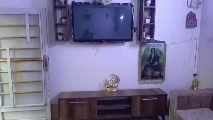 كاونتر سعره 800 وغرفه اخشاب800
والتخم قنفات 900 والمجمده 125 رقم الهاتف ***********
