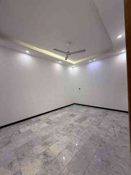 ‏‎‏‎دار للبيع او المراوس في النجف الاشرف
حي الجمعيه
مساحه الدار  ١٢٠ م 
شارع ١٥ بناء درجه اولى
 طابقين ٤ غرف نوم
قرب المركز الصحي 

‏‎  للاستفسار مراجعة مكتب العطاء للوساطه العقاريه في حي السلام شارع ابو الدجاج 
او الاتصال 
‏‎*********** (يتوفر واتساب)
