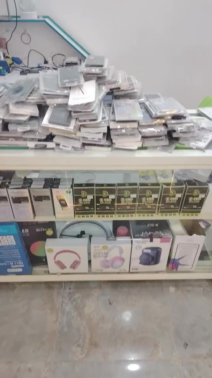 وصول حافضات جدد نسائي ورجالي  
تخفيض اي حافضه تعجبك سعر الحافضه فقط 4 الف 
متوفر جميع انواع الاجهزه 
للاستفسار واتساب ***********
