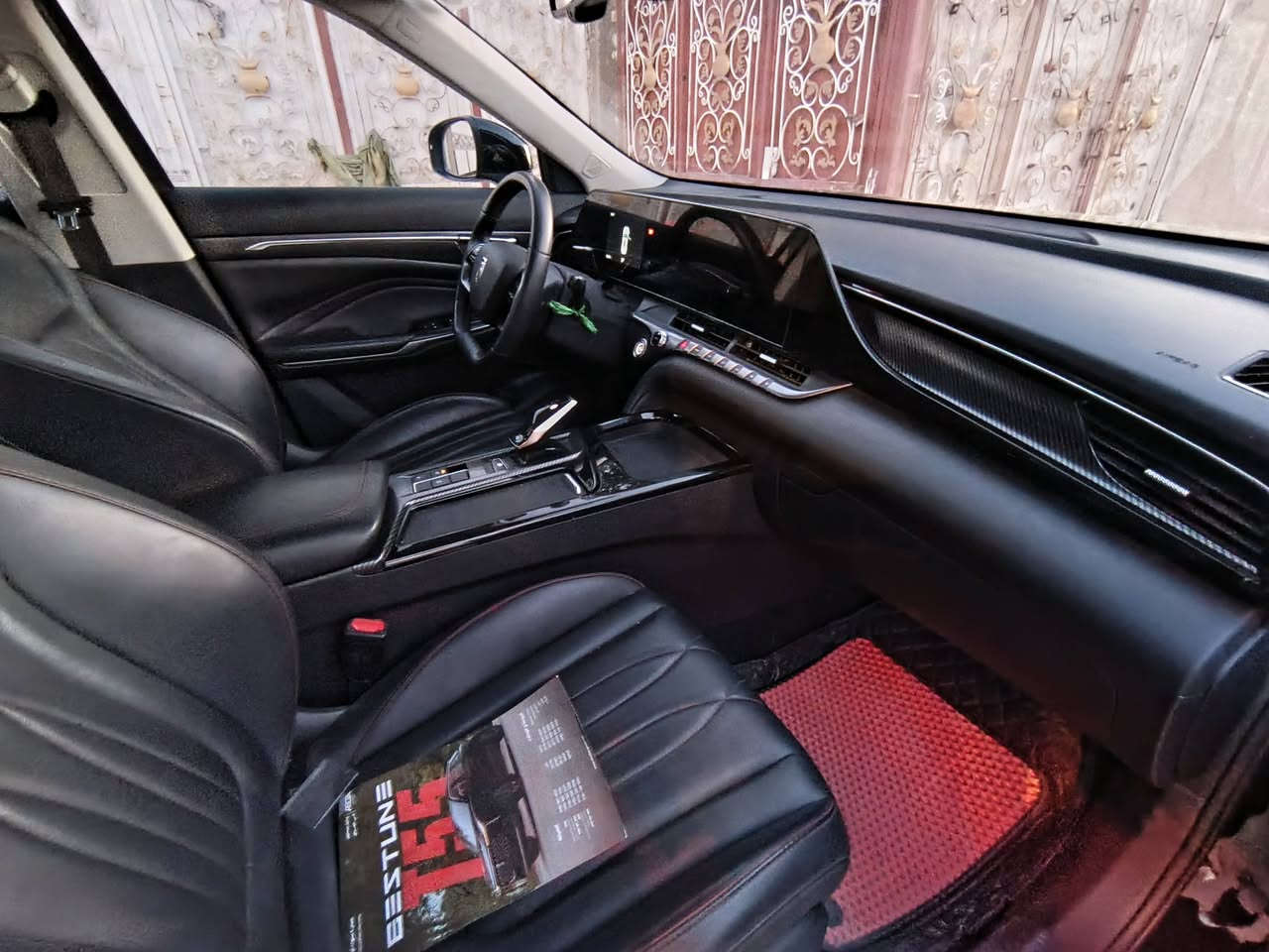 أنظمة أمان متقدمة مثل:
• كاميرا 360°
• حساسات أمامية وخلفية
• نظام تثبيت السرعة التكيفي (Adaptive Cruise)
• مراقبة ضغط الإطارات
• وسائد هوائية أمامية وجانبية
• نظام مراقبة الثبات ESP
• تحذير من التصادم الأمامي ومثبتات ISOFIX للأطفال �
           اني ابيع مستعجل اخون   ابيعلك  ٢٣مليون    

بنراما
فور وريل 
كير مكينه  الماني   1500تيربو     

بعده بل ضمان لمده خمس سنوات  
  بيه اهوي مواصفات    السياره كفاله  مكاني بغداد  الكرخ
***********
